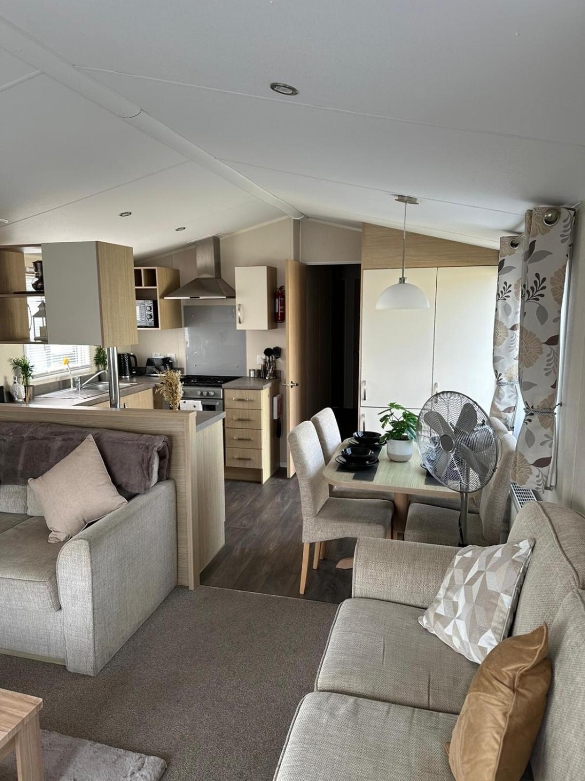 The Pixie Van Selsey Esterno foto
